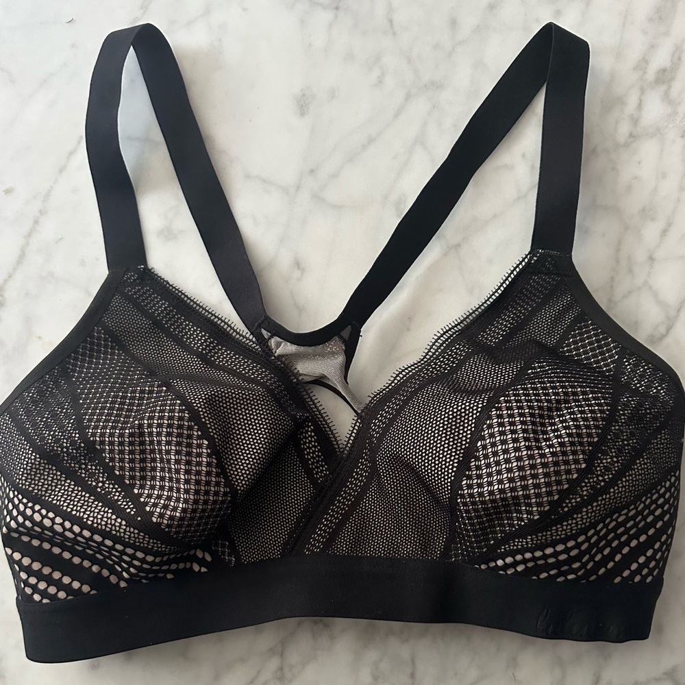 Lululemon Awake to Lace Bra. Size 32D